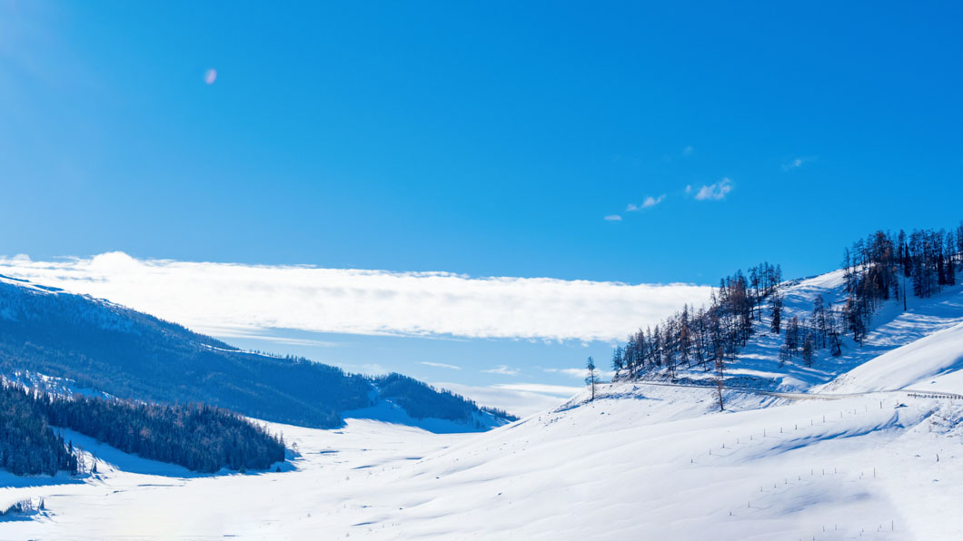 大雪已至，一臺(tái)會(huì)除霜的空氣源熱泵到底有多重要？